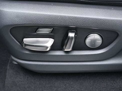 Used 2026 Lexus LX 600 F Sport image 10