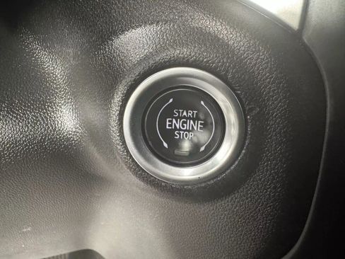 Used 2021 Chevrolet Silverado 1500 RST w/ Bed Protection Package image 18