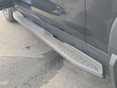 Used 2026 GMC Sierra EV Elevation image 33