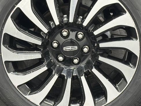 Certified 2023 Lincoln Navigator Black Label image 5