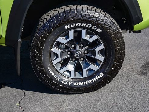 Certified 2023 Toyota Tacoma TRD Off-Road w/ TRD Premium Off Road Package image 11