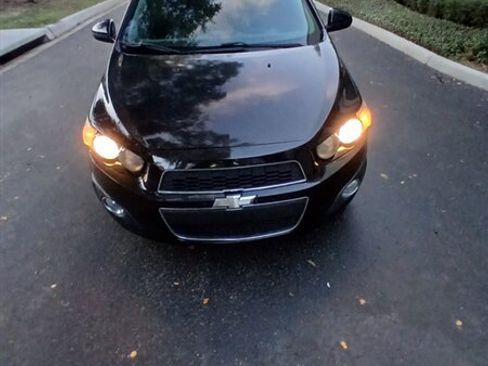 Used 2016 Chevrolet Sonic LTZ image 2