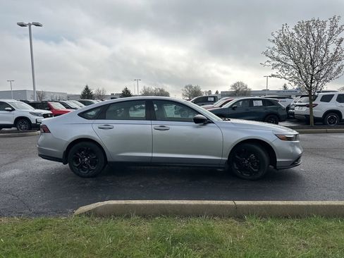 Used 2025 Honda Accord SE image 12