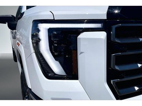 Used 2024 GMC Sierra 3500 AT4 w/ AT4 Premium Plus Package AWD/4WD image 33