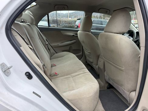 Used 2010 Toyota Corolla Base 4-Speed AT image 17