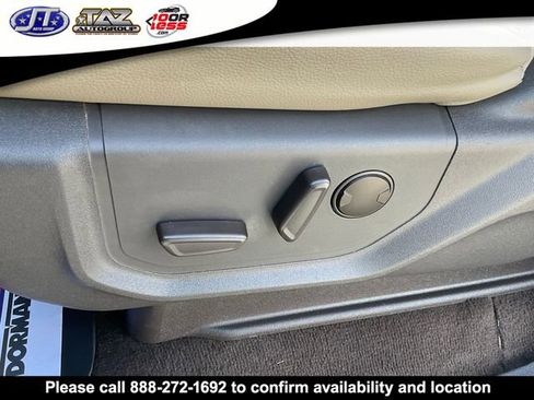 Used 2020 Ford Expedition XLT w/ Equipment Group 202A AWD/4WD image 11