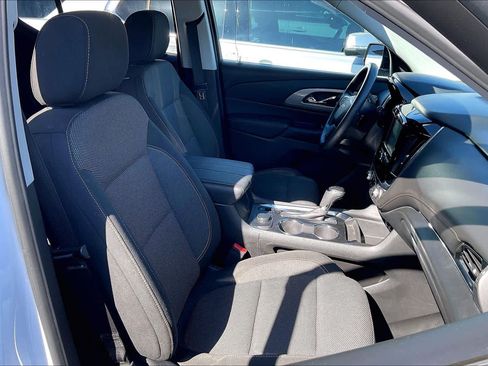 Used 2019 Chevrolet Traverse LS w/ LPO, Blackout Package image 6