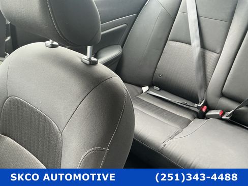 Used 2025 Nissan Altima 2.5 SV FWD image 25