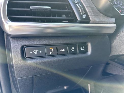 Used 2022 Kia Telluride SX w/ SX Prestige Package image 8