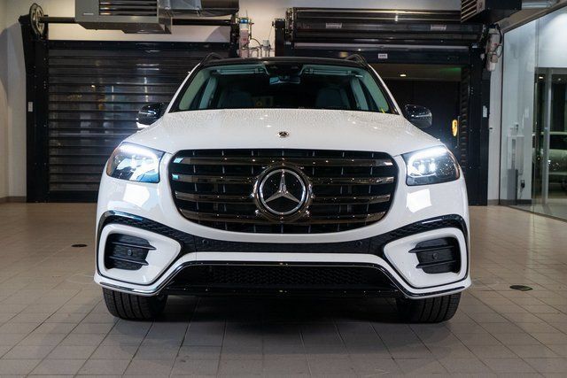 Certified 2026 Mercedes-Benz GLS 450 4MATIC image 2