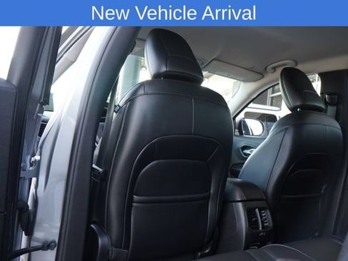 Used 2019 Jeep Cherokee Trailhawk AWD/4WD image 36