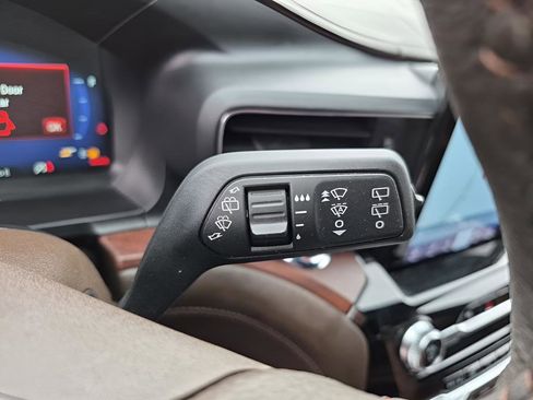 Used 2024 Ford Explorer King Ranch w/ Technology Package image 36