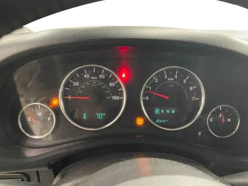 Used 2018 Jeep Wrangler Unlimited Rubicon AWD/4WD image 17