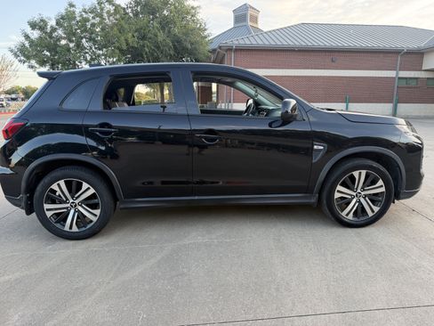 Used 2020 Mitsubishi Outlander Sport ES FWD image 8