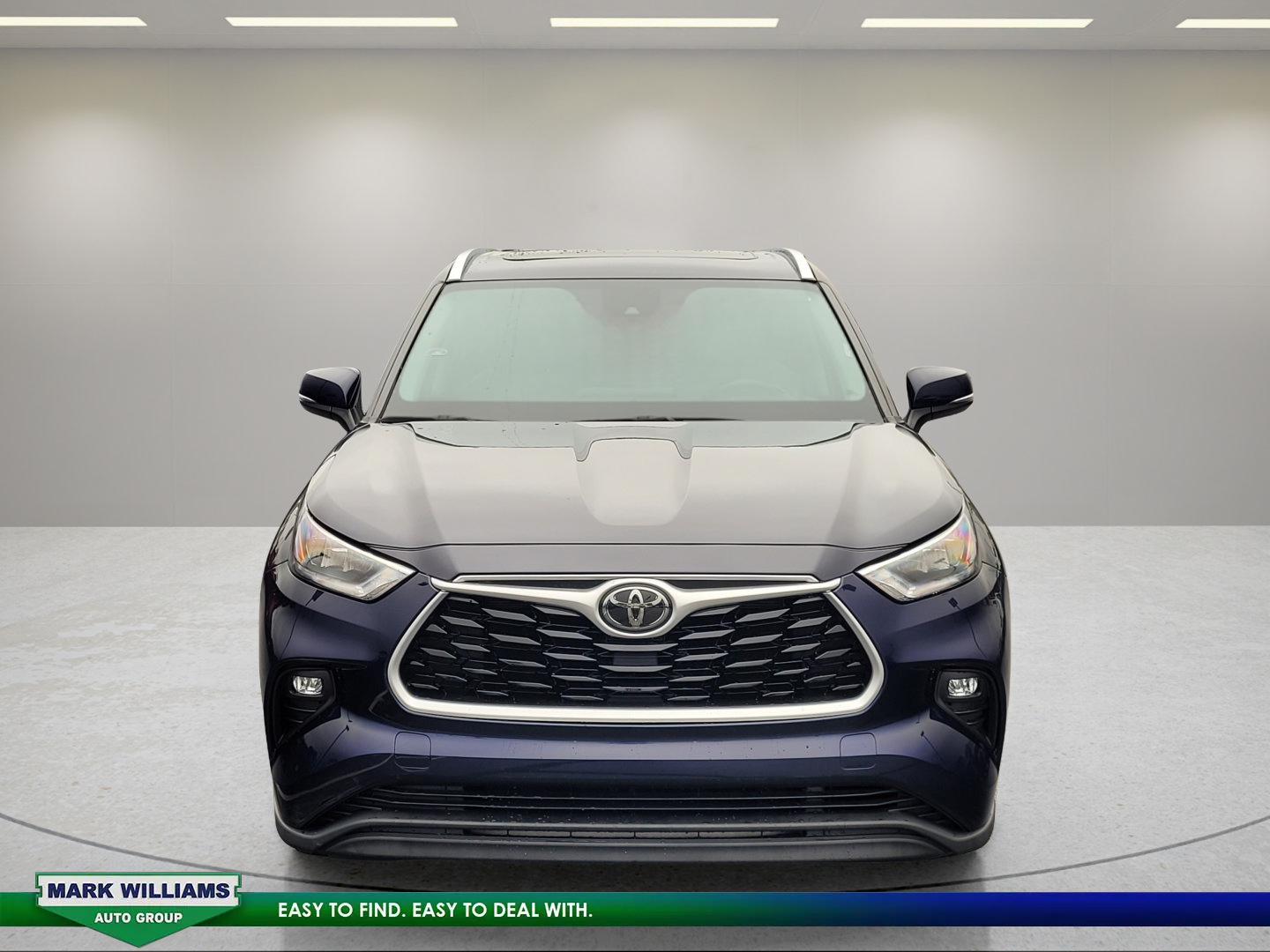 Used 2020 Toyota Highlander XLE AWD/4WD image 9