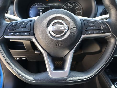 Used 2023 Nissan Kicks SV FWD image 11