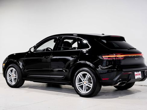 Used 2024 Porsche Macan AWD/4WD image 8