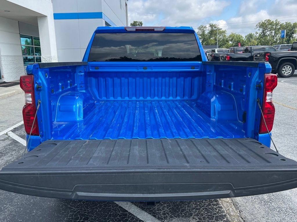 Used 2026 Chevrolet Silverado 1500 Custom AWD/4WD image 8
