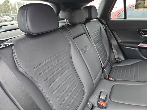 Certified 2025 Mercedes-Benz GLC 300 4MATIC image 13