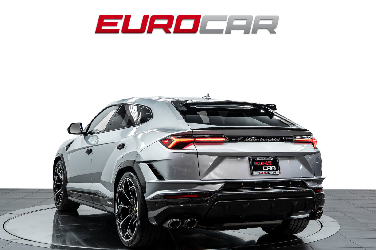Used 2024 Lamborghini Urus Performante AWD/4WD image 3