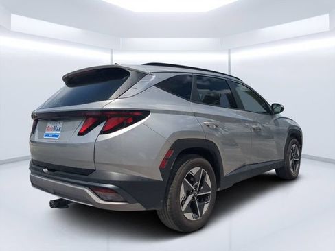Used 2025 Hyundai Tucson SEL FWD image 3