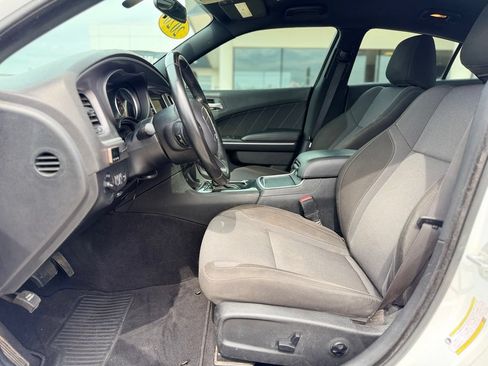 Used 2020 Dodge Charger SXT RWD image 7