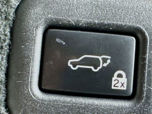 Used 2017 Lexus RX 350 350 w/ Accessory Package image 31