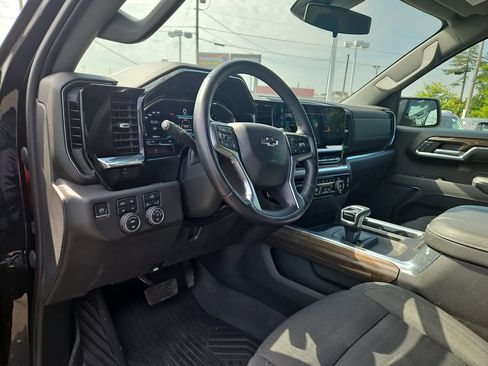 Used 2023 Chevrolet Silverado 1500 LT Trail Boss w/ Protection Package AWD/4WD image 21