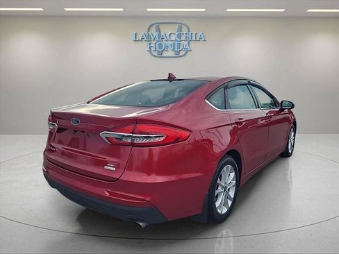 Used 2020 Ford Fusion SE FWD image 5