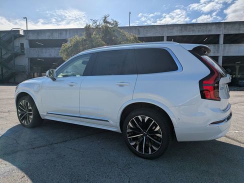 New 2026 Volvo XC90 T8 Ultra w/ Protection Package Premier AWD/4WD image 4