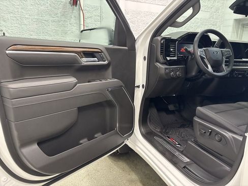 New 2026 Chevrolet Silverado 1500 RST AWD/4WD image 13