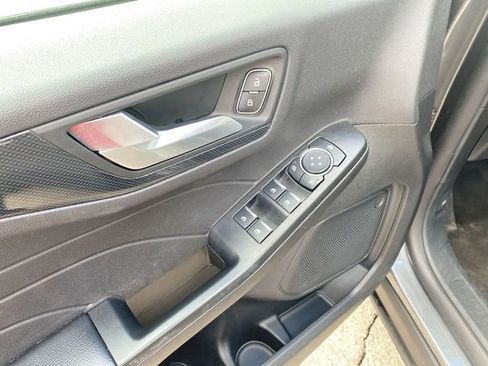 Used 2025 Ford Escape ST-Line FWD image 22