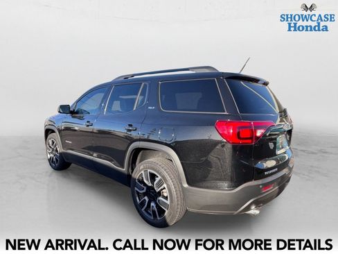 Used 2019 GMC Acadia SLT w/ Black Edition FWD image 4