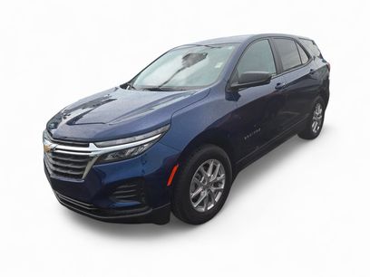 Used 2022 Chevrolet Equinox LS w/ LS Convenience Package