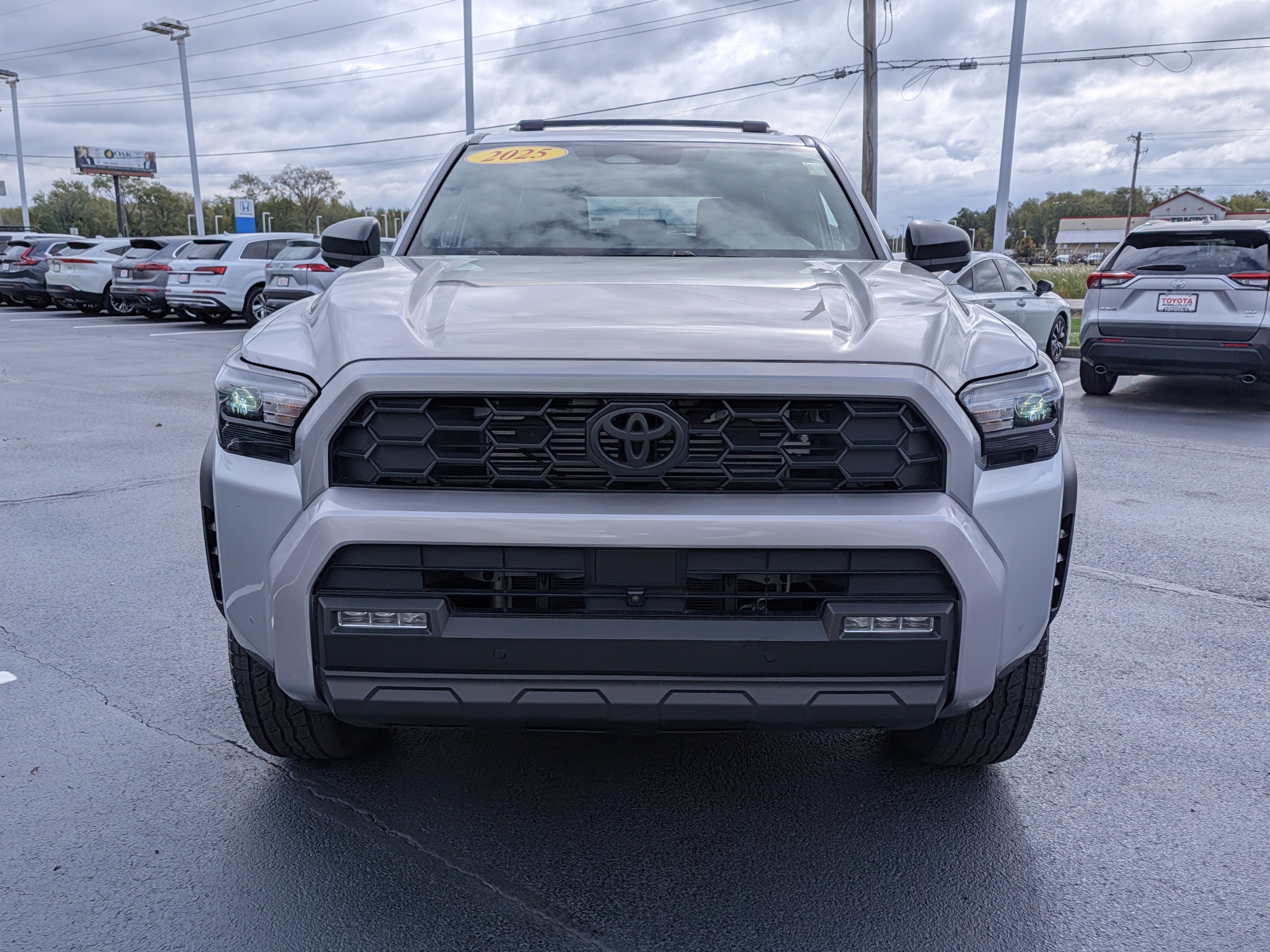 Certified 2025 Toyota 4Runner TRD Off-Road Premium w/ Tow Technology Package AWD/4WD image 2