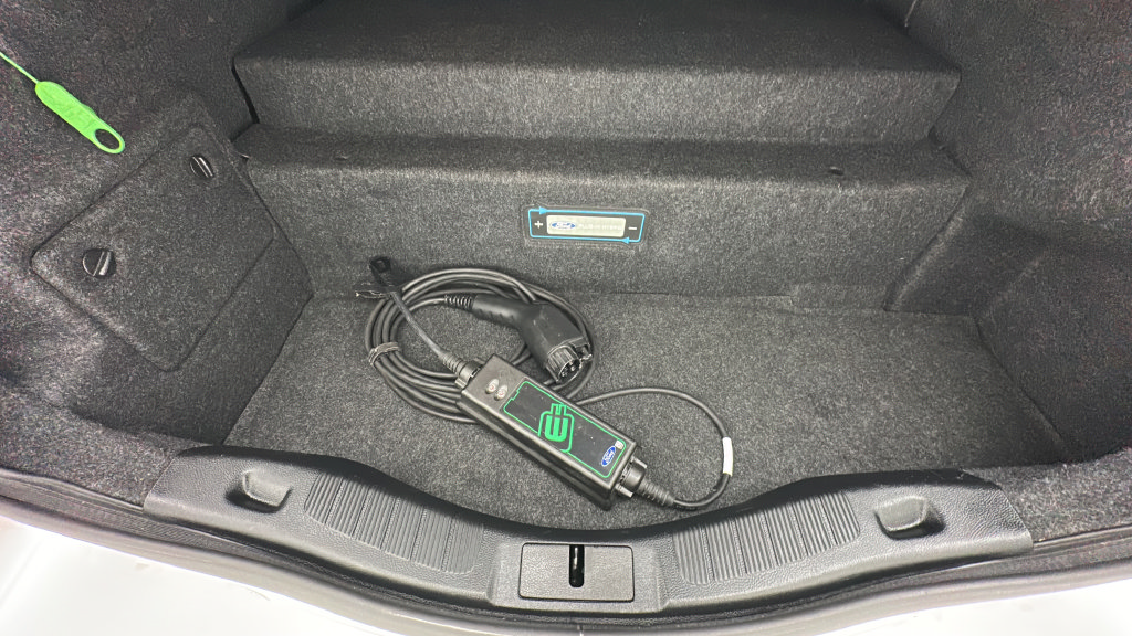 Used 2019 Ford Fusion Energi Titanium FWD image 23