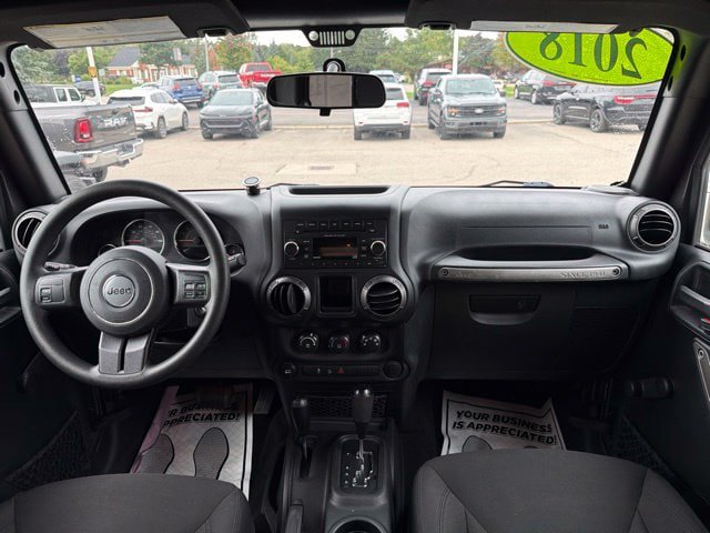 Used 2018 Jeep Wrangler Unlimited Sport AWD/4WD image 14