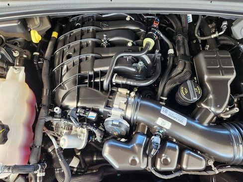 Used 2024 Jeep Grand Cherokee Limited image 22