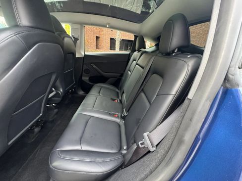 Used 2023 Tesla Model Y Long Range AWD/4WD image 16