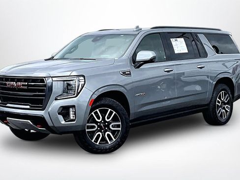 Used 2023 GMC Yukon XL AT4 w/ AT4 Premium Package AWD/4WD image 3