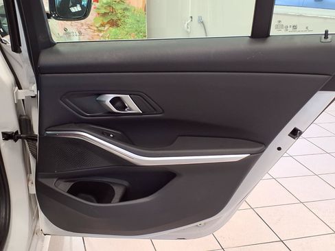 Used 2024 BMW 330i Sedan w/ Convenience Package RWD image 12