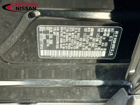 Used 2023 Nissan Rogue SL w/ SL Premium Package image 40