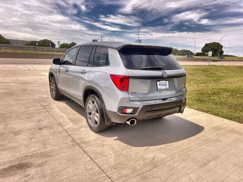 Used 2023 Honda Passport EX-L image 5