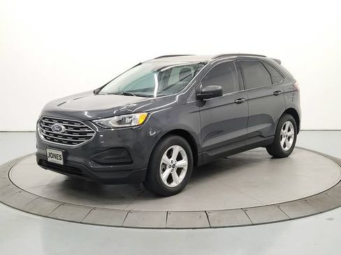 Used 2021 Ford Edge SE FWD image 4