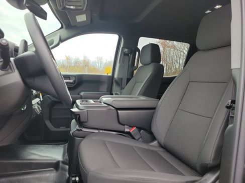 New 2026 GMC Sierra 1500 Pro w/ Pro Value Package image 4