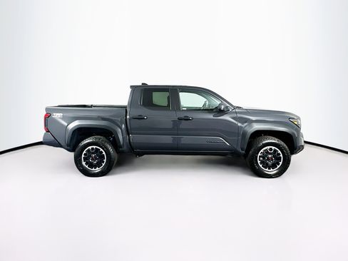 Used 2024 Toyota Tacoma TRD Off-Road image 10