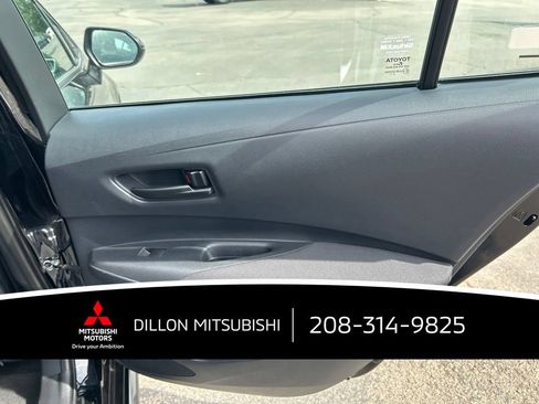 Used 2025 Toyota Corolla LE FWD image 11