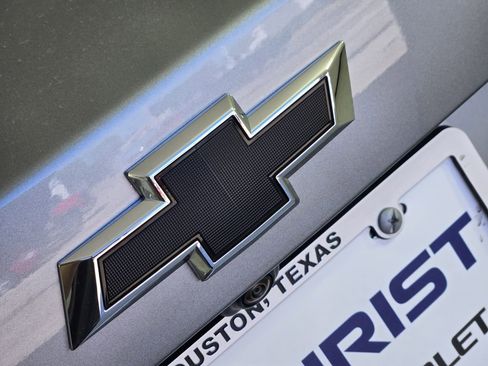 New 2026 Chevrolet Blazer LT w/ LPO, Black Grille Bar Package FWD image 11