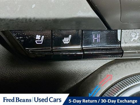 Certified 2021 Chevrolet Camaro LT image 22