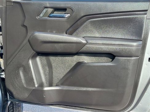 Certified 2023 Chevrolet Colorado LT w/ LT Convenience Package image 14